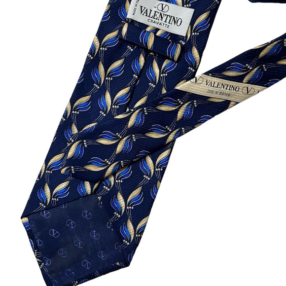 Valentino Classic Navy Blue Yellow Lemon Silk Tie Italy - Picture 4 of 4